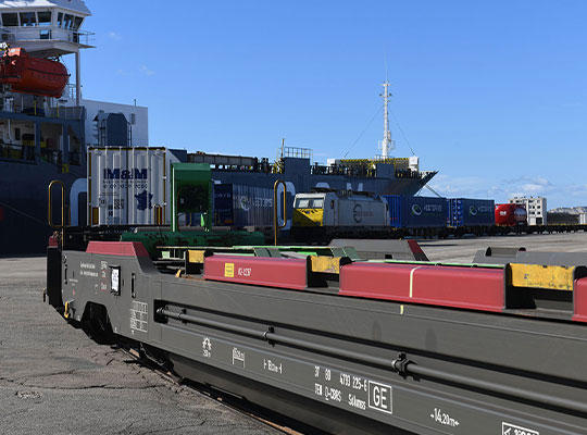 CargoBeamer un train test entre Marseille et Calais